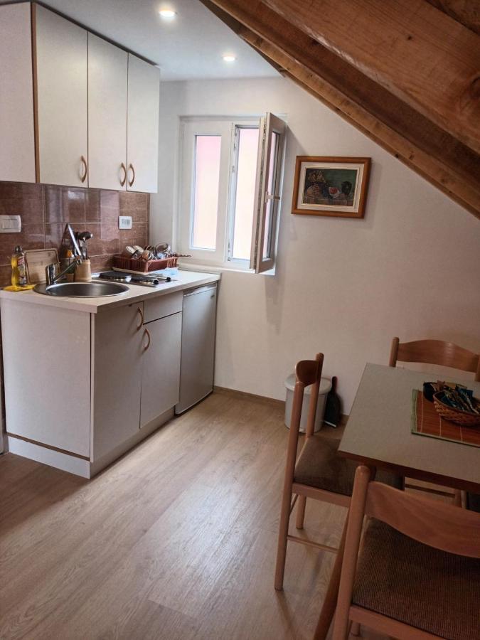 Alisa Apartment Kotor